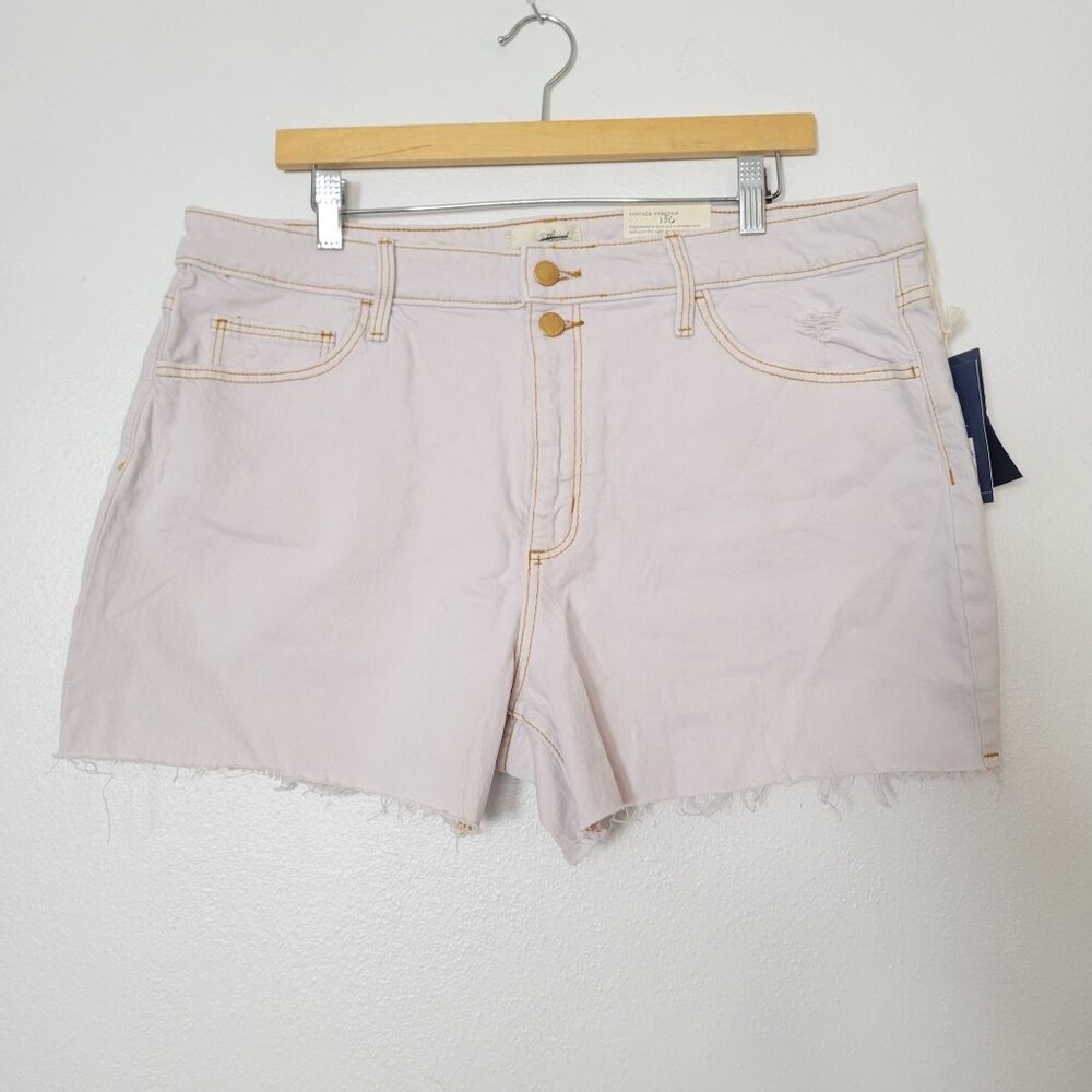 Midi White Denim High-Waisted Frayed Hem Shorts Size 16 NWT